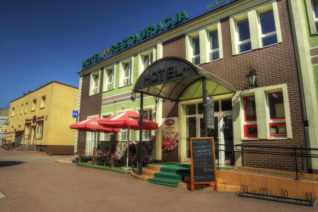 Hotel i Restauracja Nad Jeziorem Człuchów Exterior foto